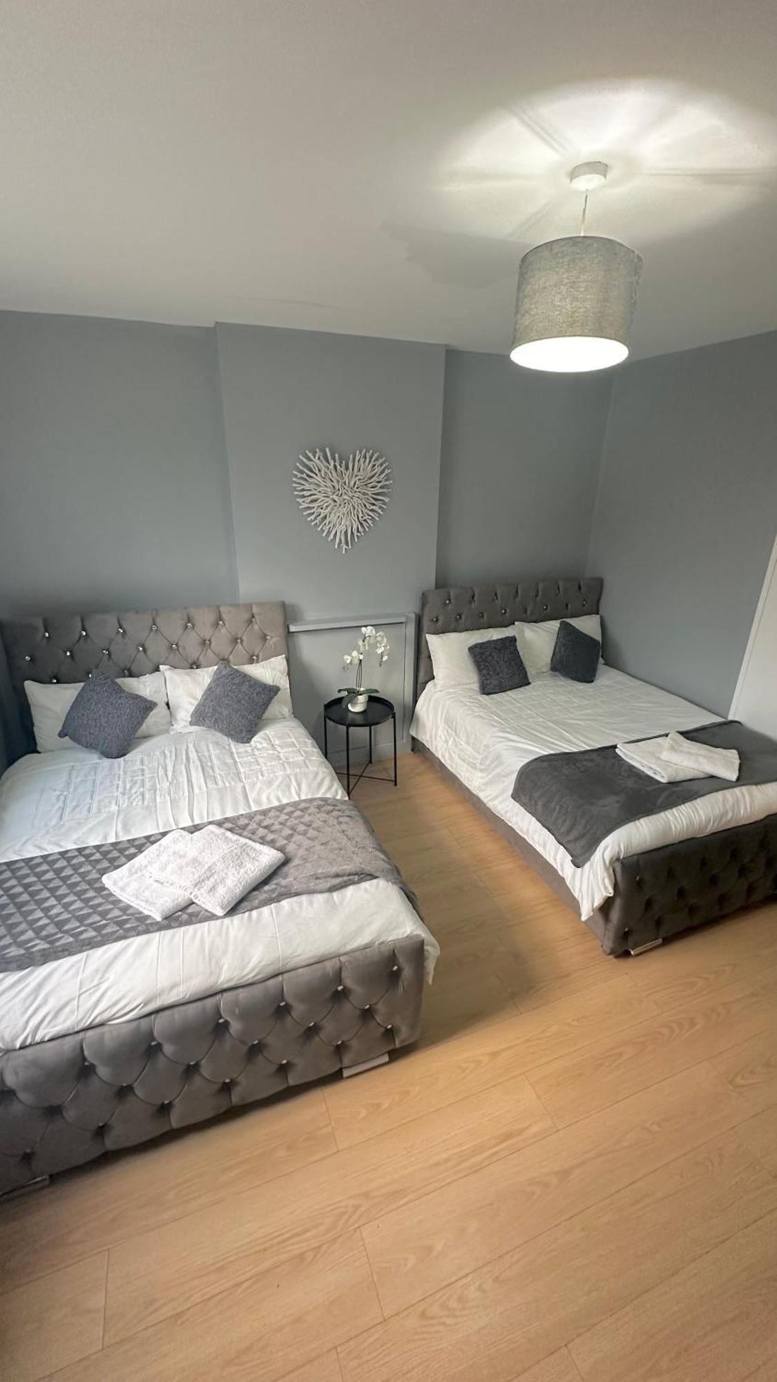 1 Bedroom Flat In Whitechapel, London Eksteriør billede