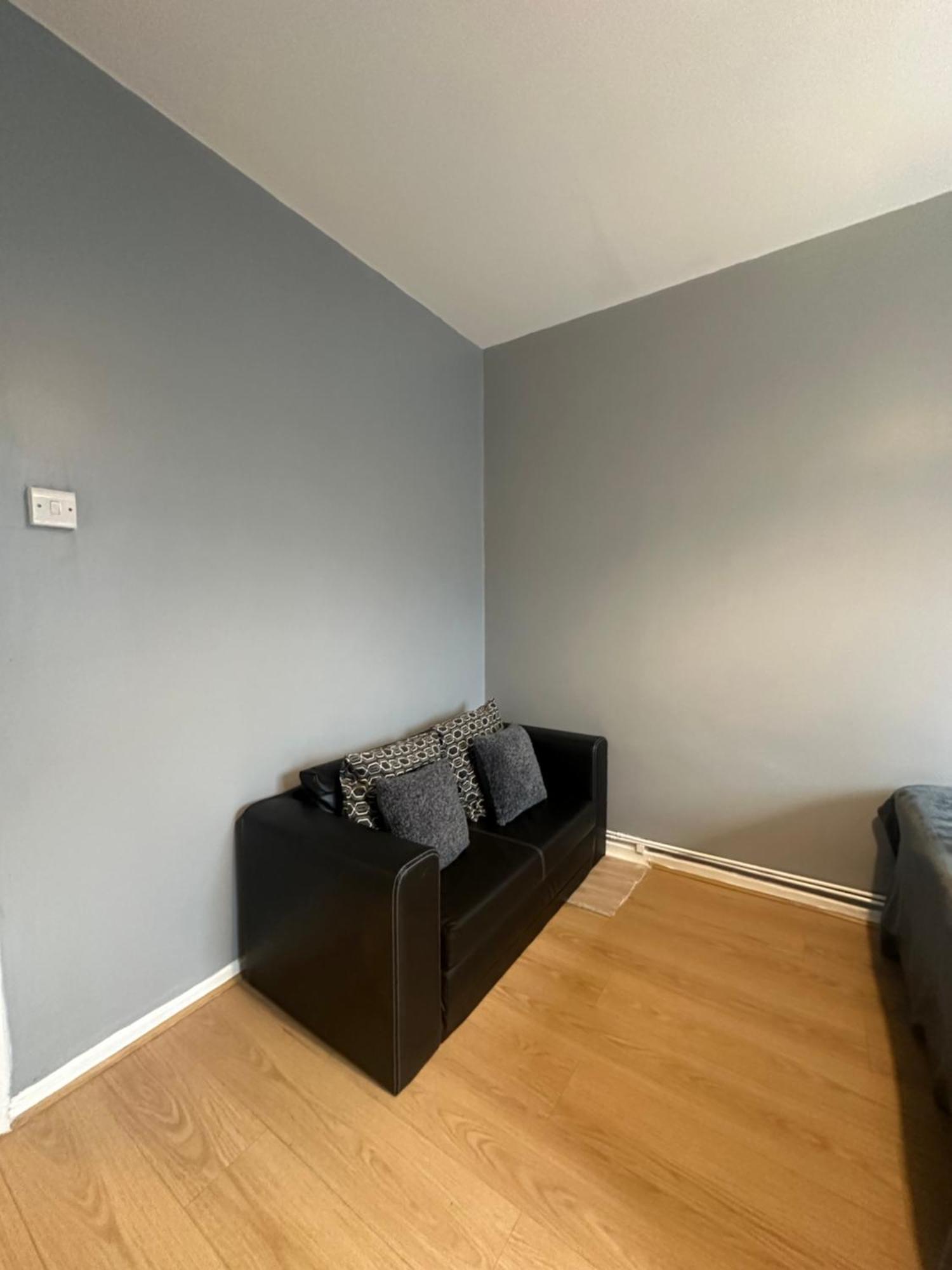 1 Bedroom Flat In Whitechapel, London Eksteriør billede