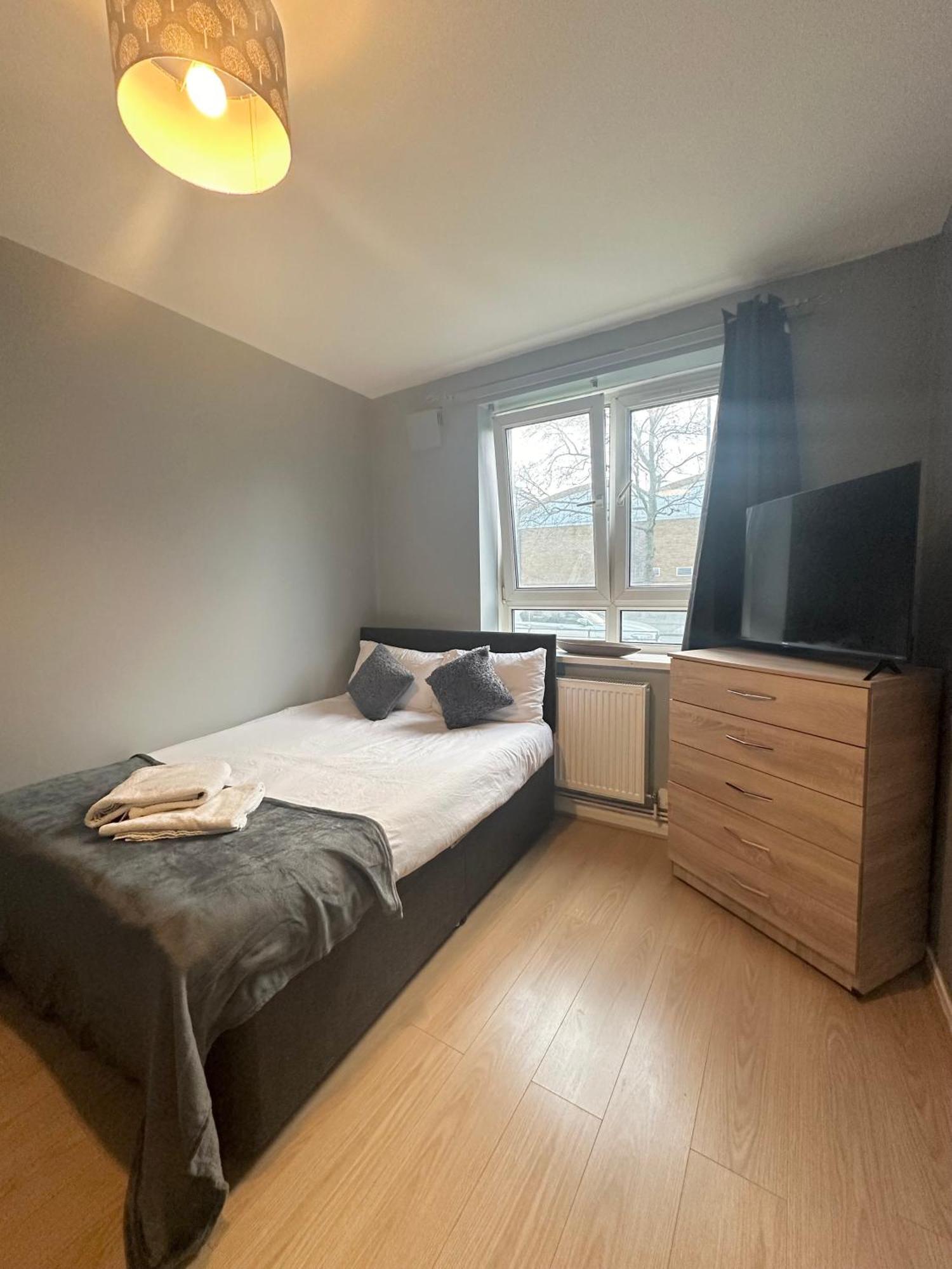 1 Bedroom Flat In Whitechapel, London Eksteriør billede