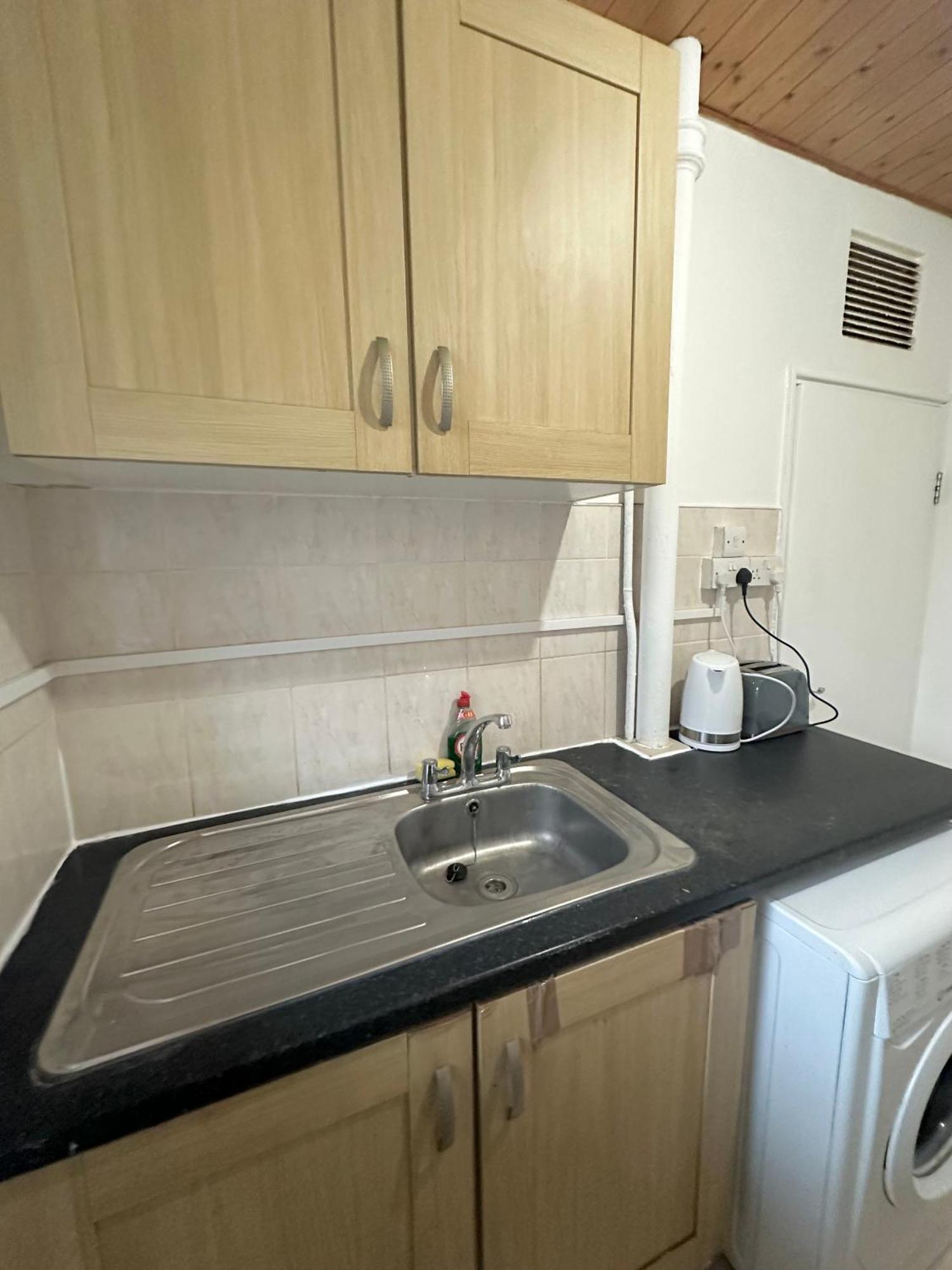 1 Bedroom Flat In Whitechapel, London Eksteriør billede